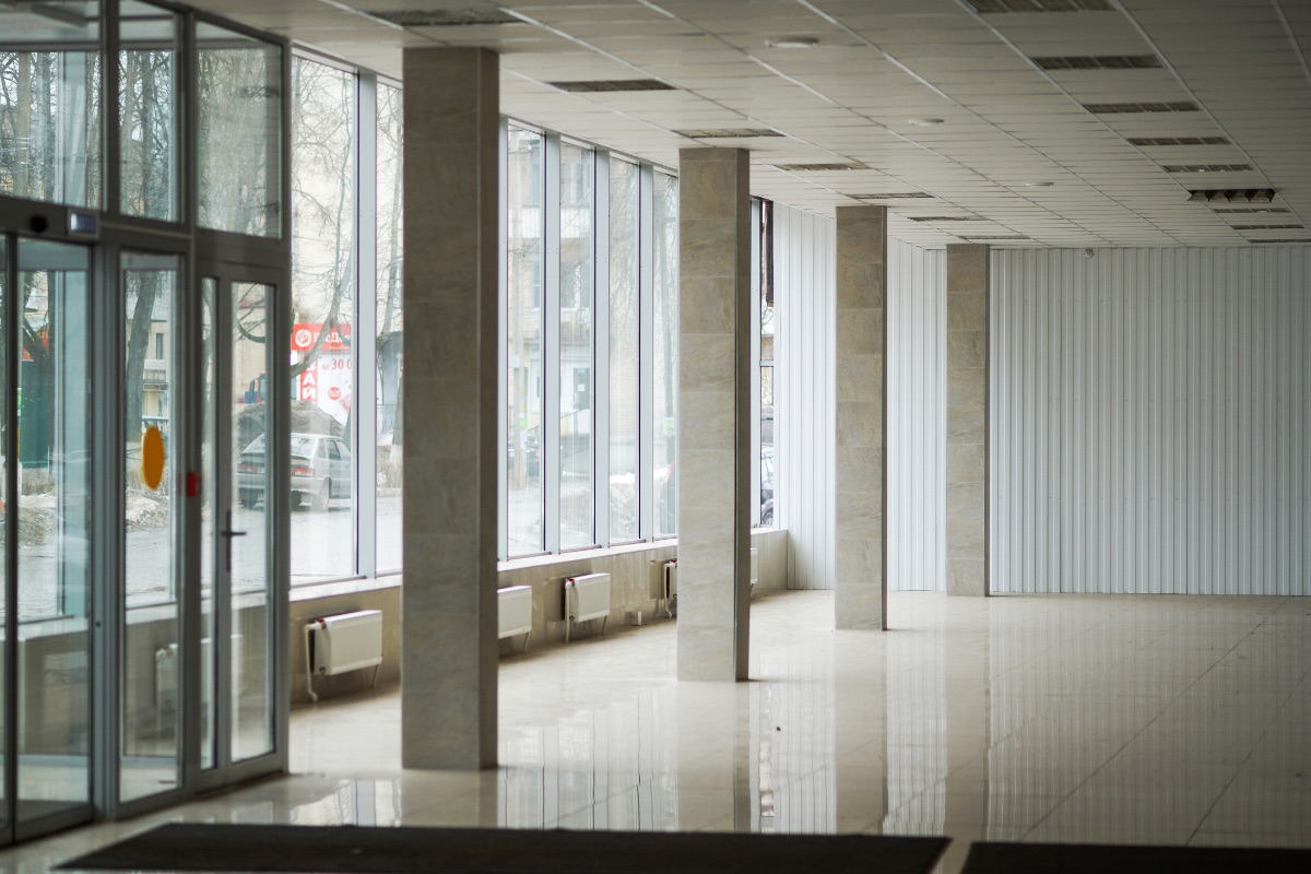 Amplia cartera de naves industriales, comerciales y logisticas